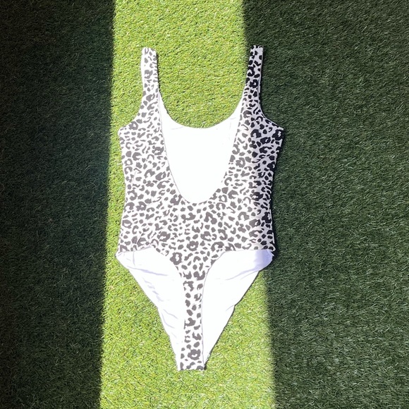 🔥Bodysuit🔥 - Picture 2 of 2